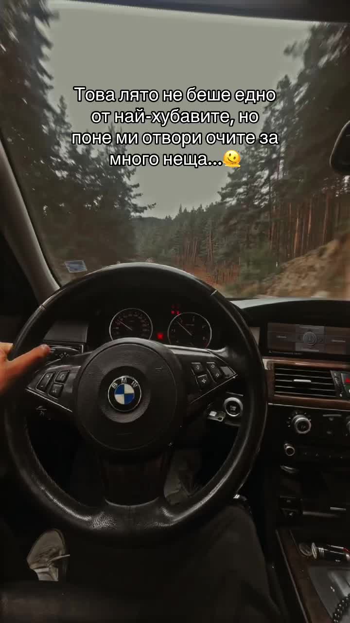 @🦅