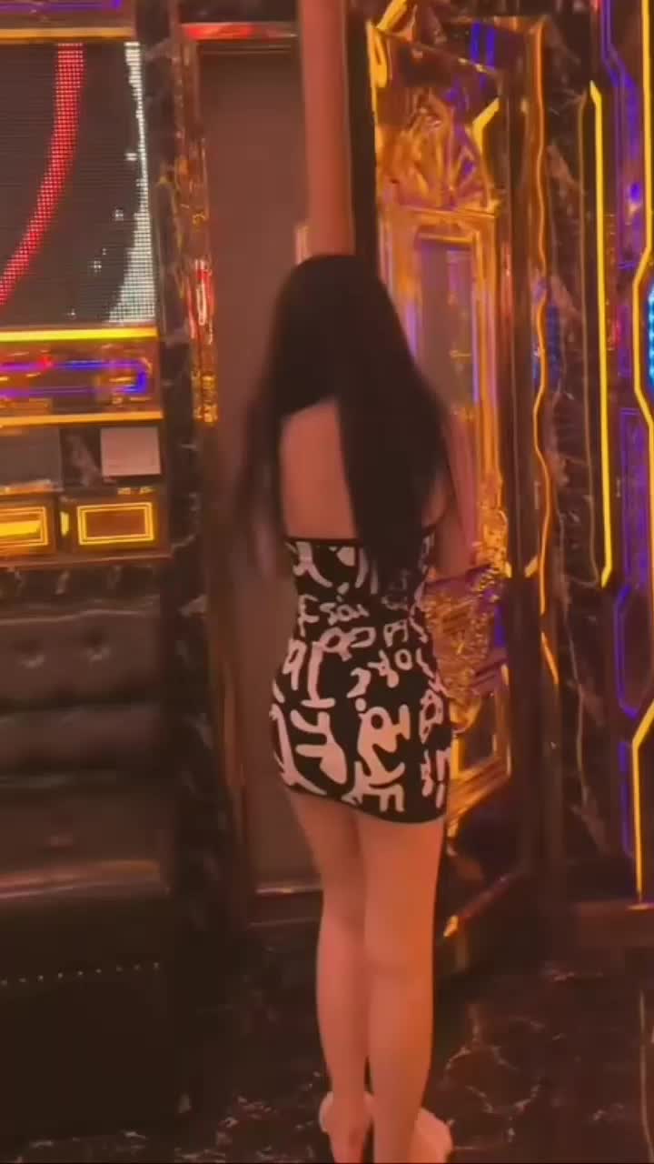 @huờngg h&ecirc;uu