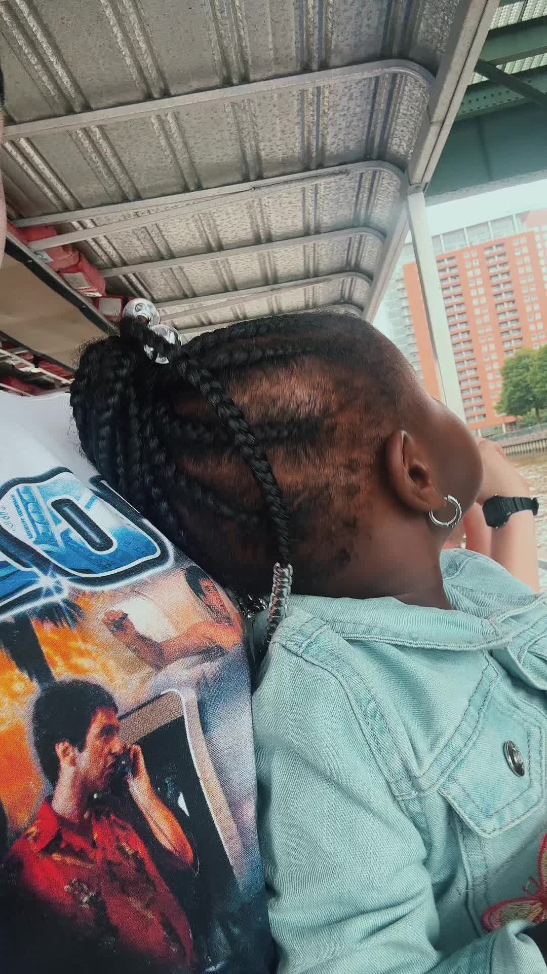 @TheNaes 💞