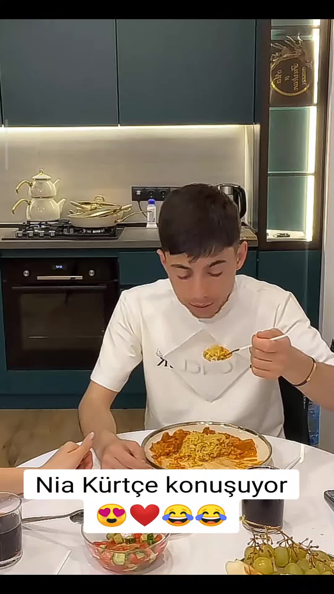 @𝐃𝐄𝐒𝐓𝐀𝐍