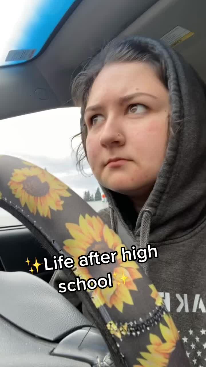 @Riley_Antoinette