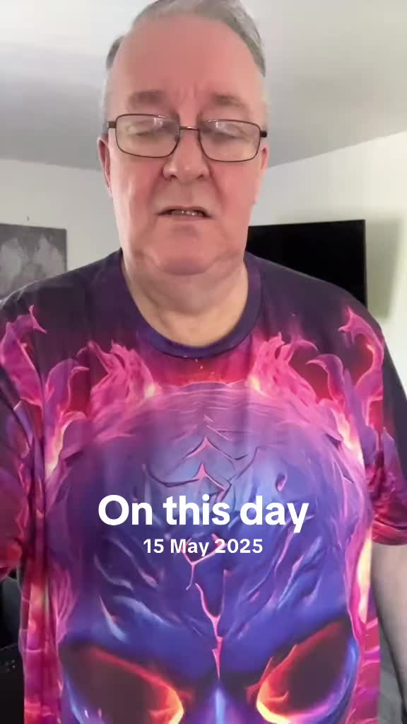 @TECHNO GRANDAD