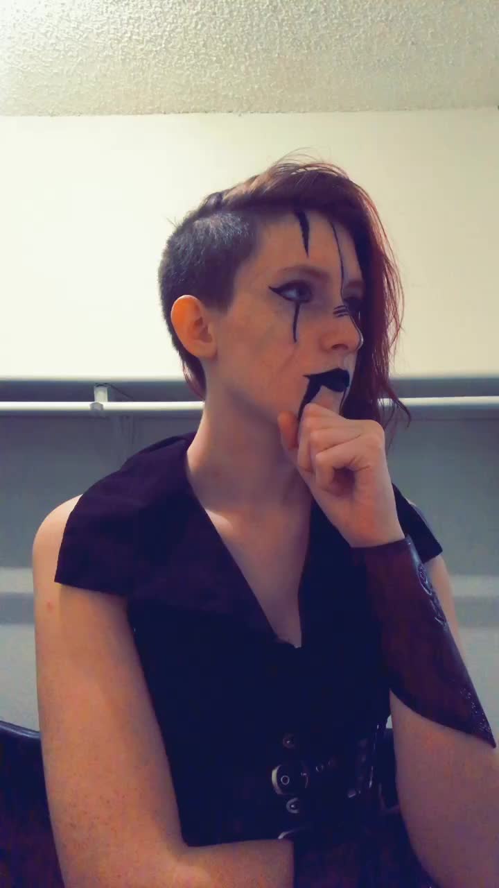@AlexLynnVape
