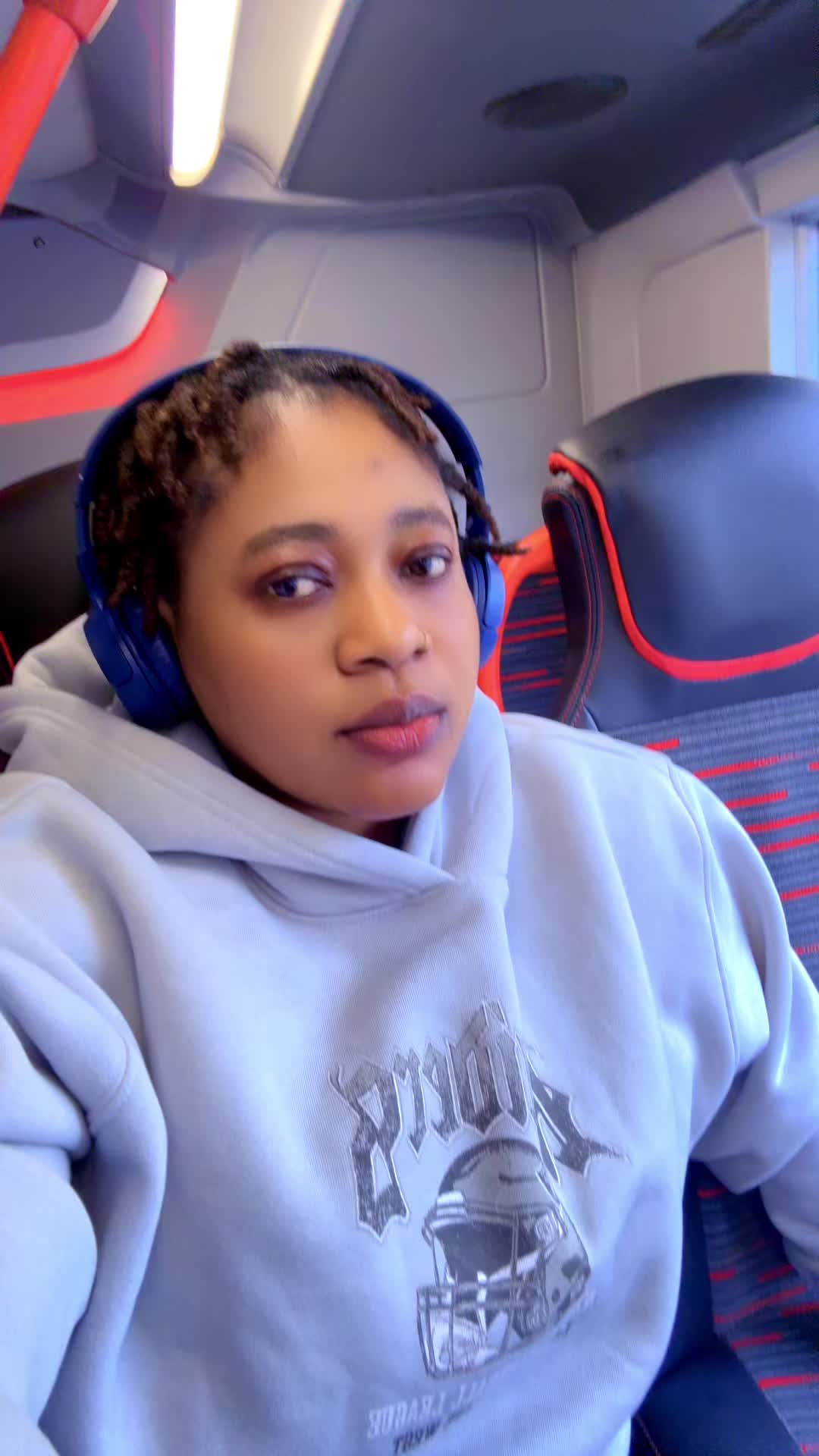 @queenlit06