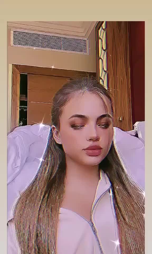 @•Валя и Юля🦋