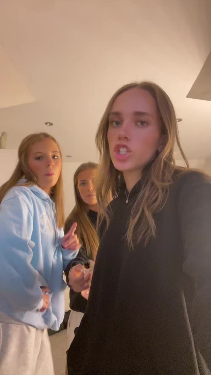 @godmdksjsnsj