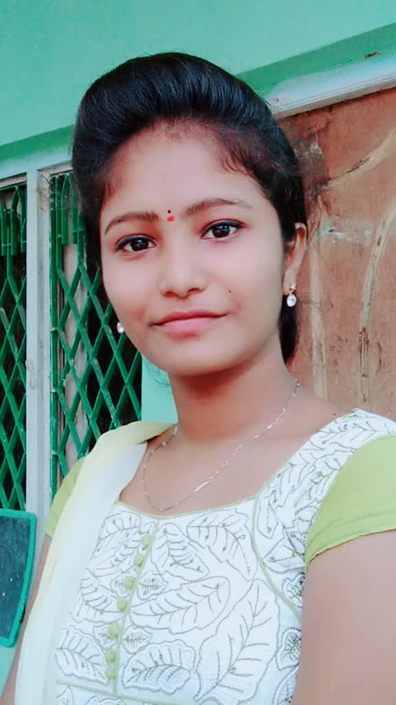 @😍__M_A_D_H_U__😍