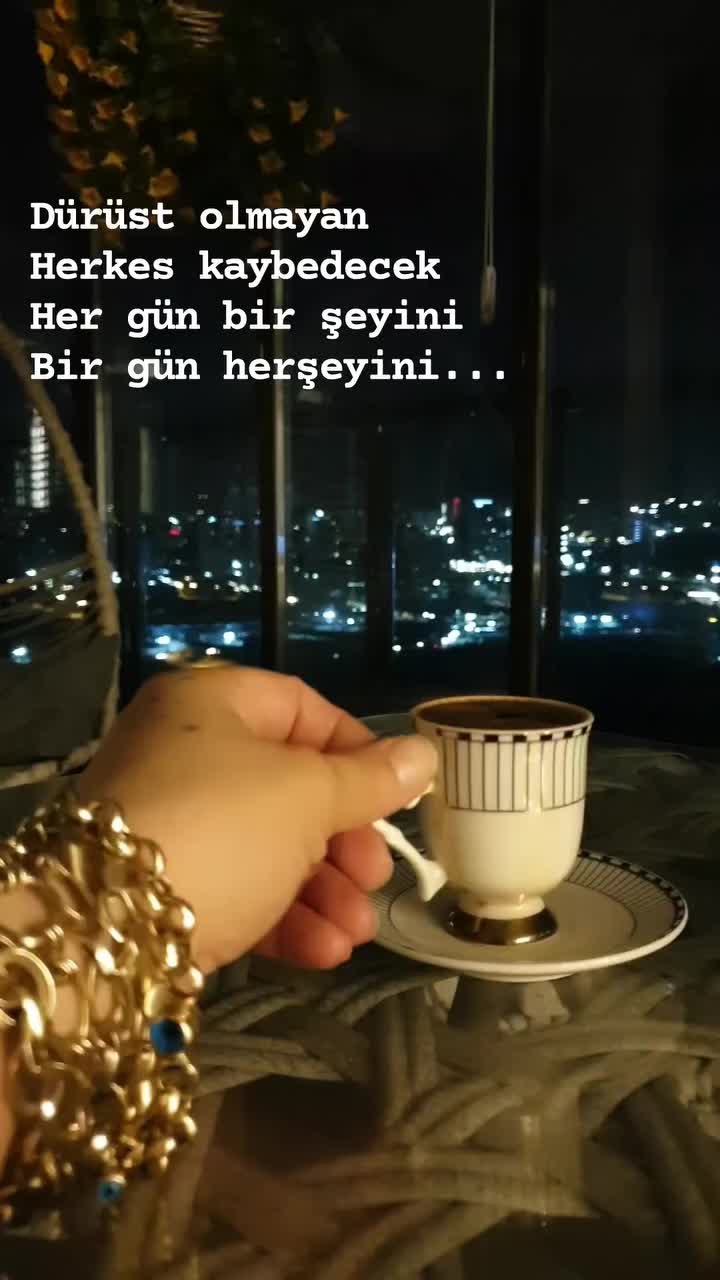 @QUEEN 👸