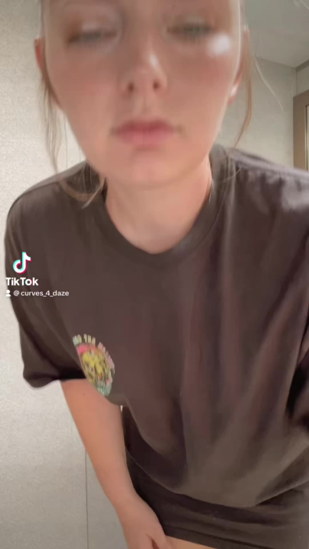 @Curves4daze