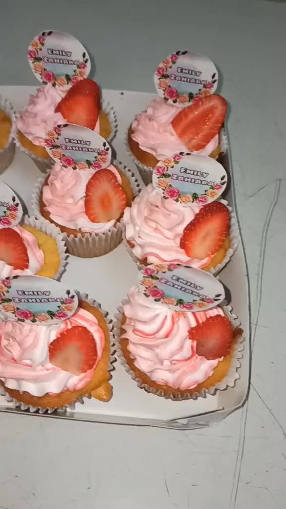 @Tami Rolon👩🏻&zwj;🍳 tamiCakes
