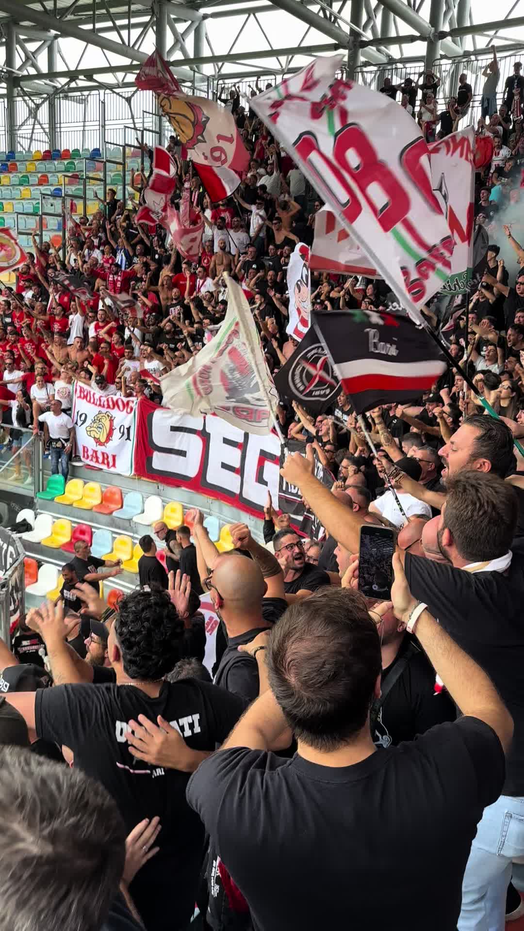 @Ultras Bari