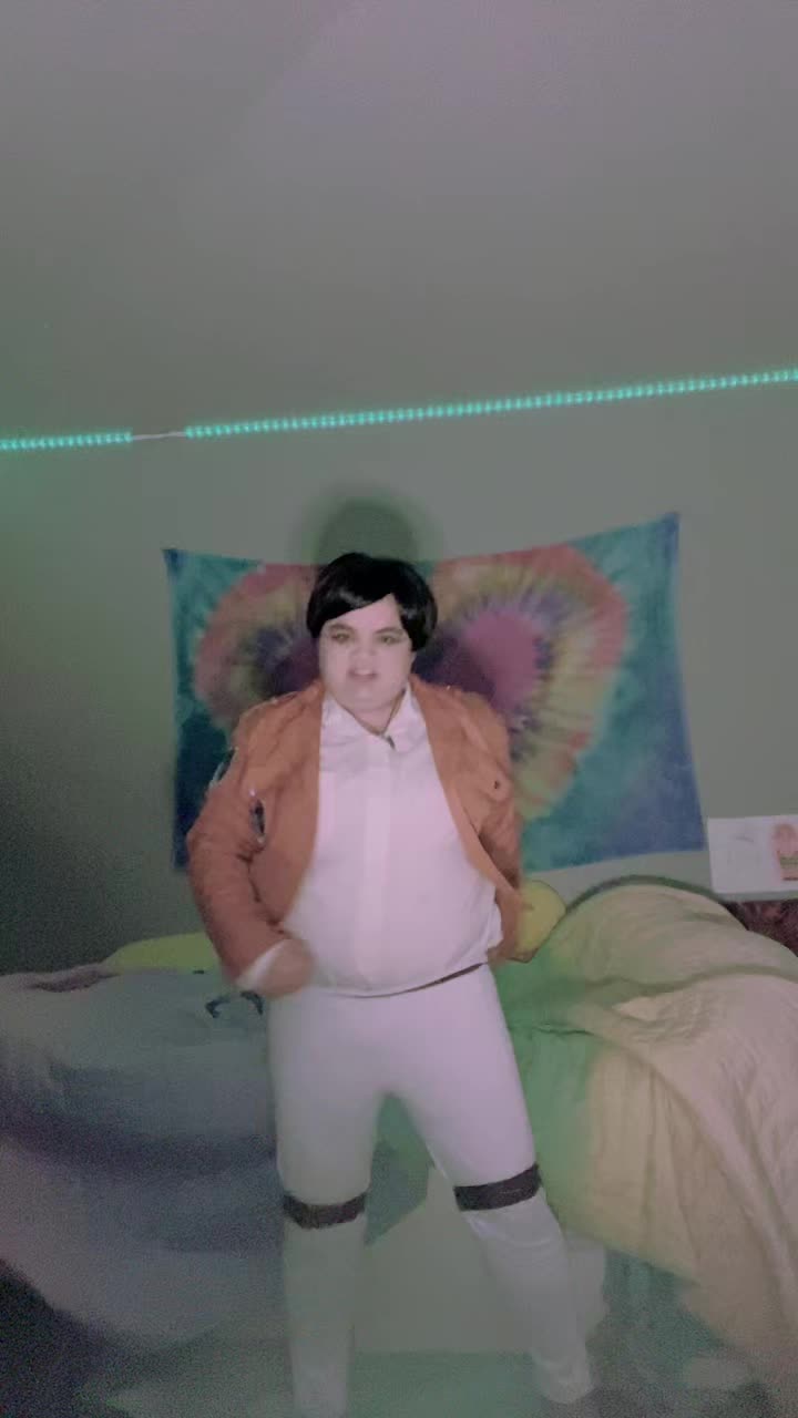 @AutisticCosplayer1999