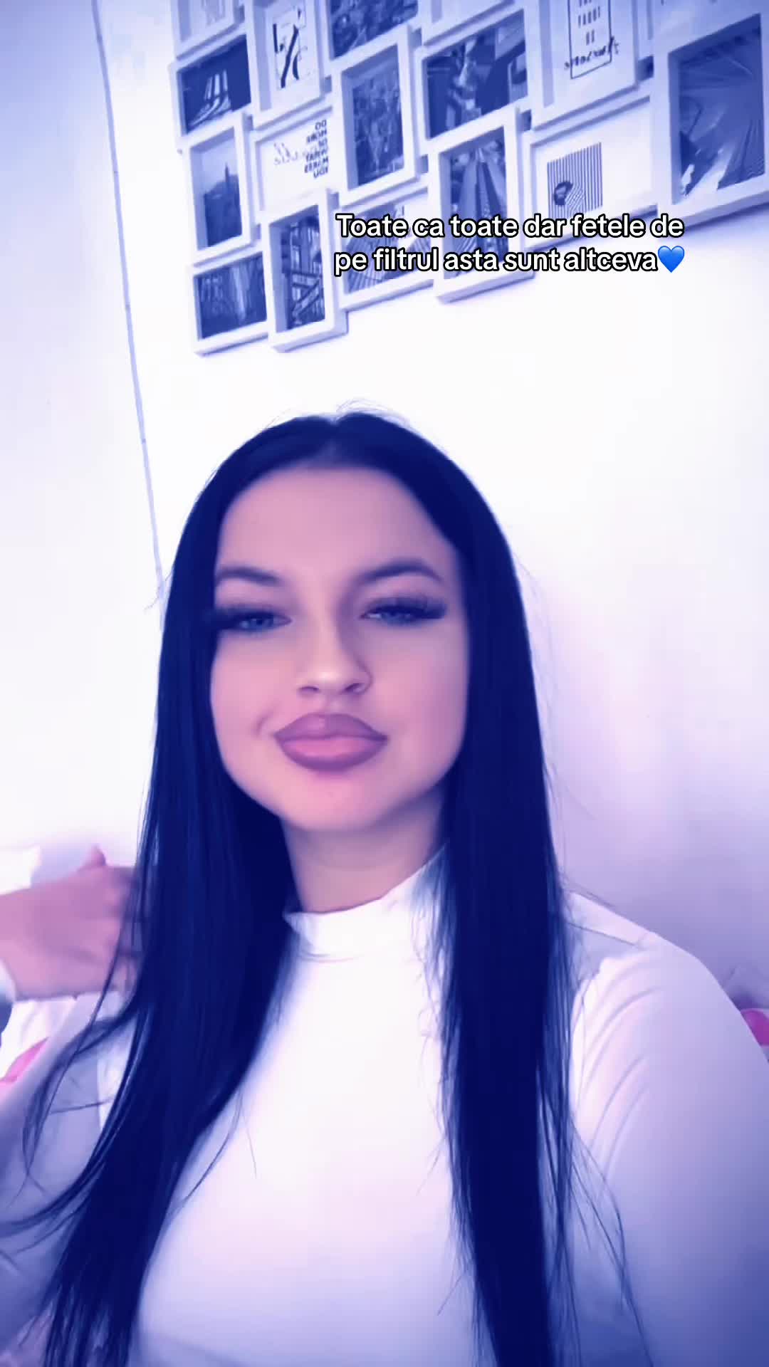 @Ioanasmicalll
