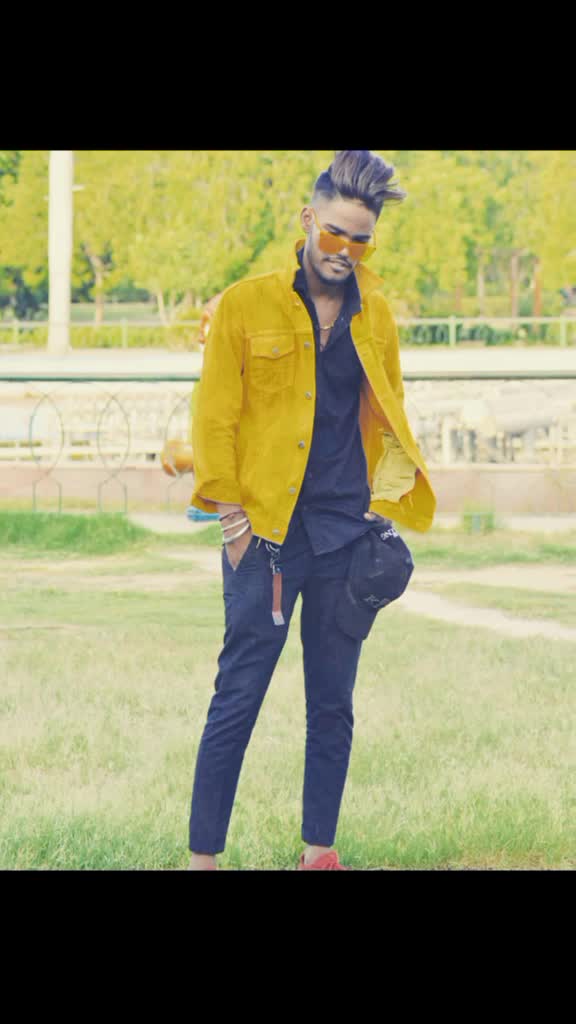 @😎👑MANISH GODIWAL👑😎
