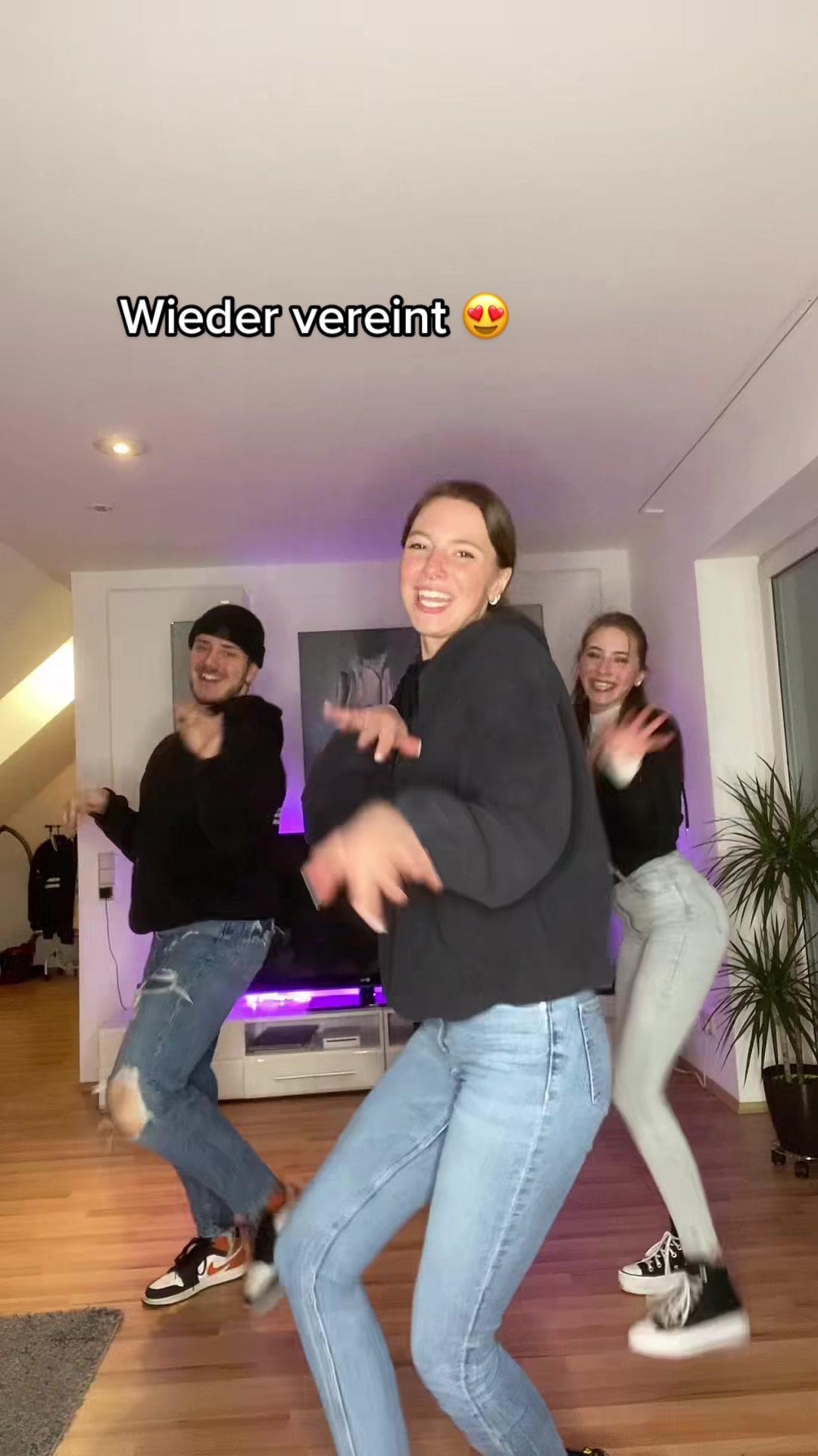 @SaidyJ