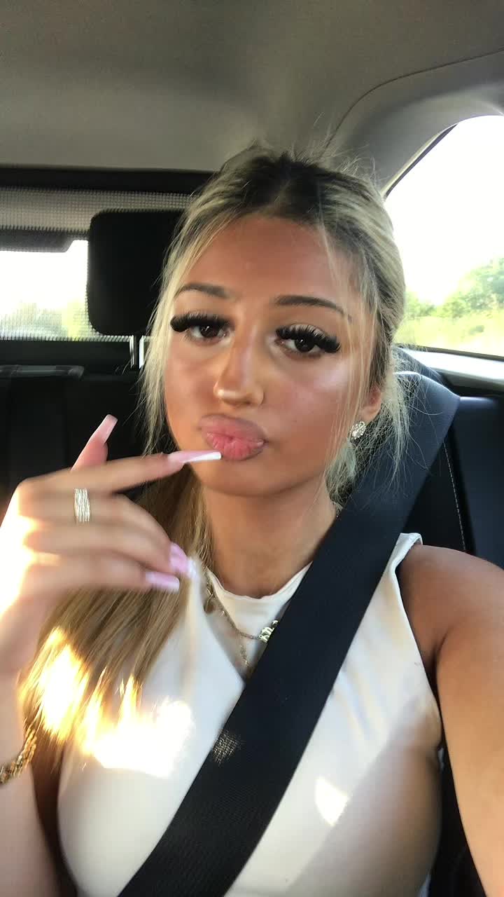 @Isabella