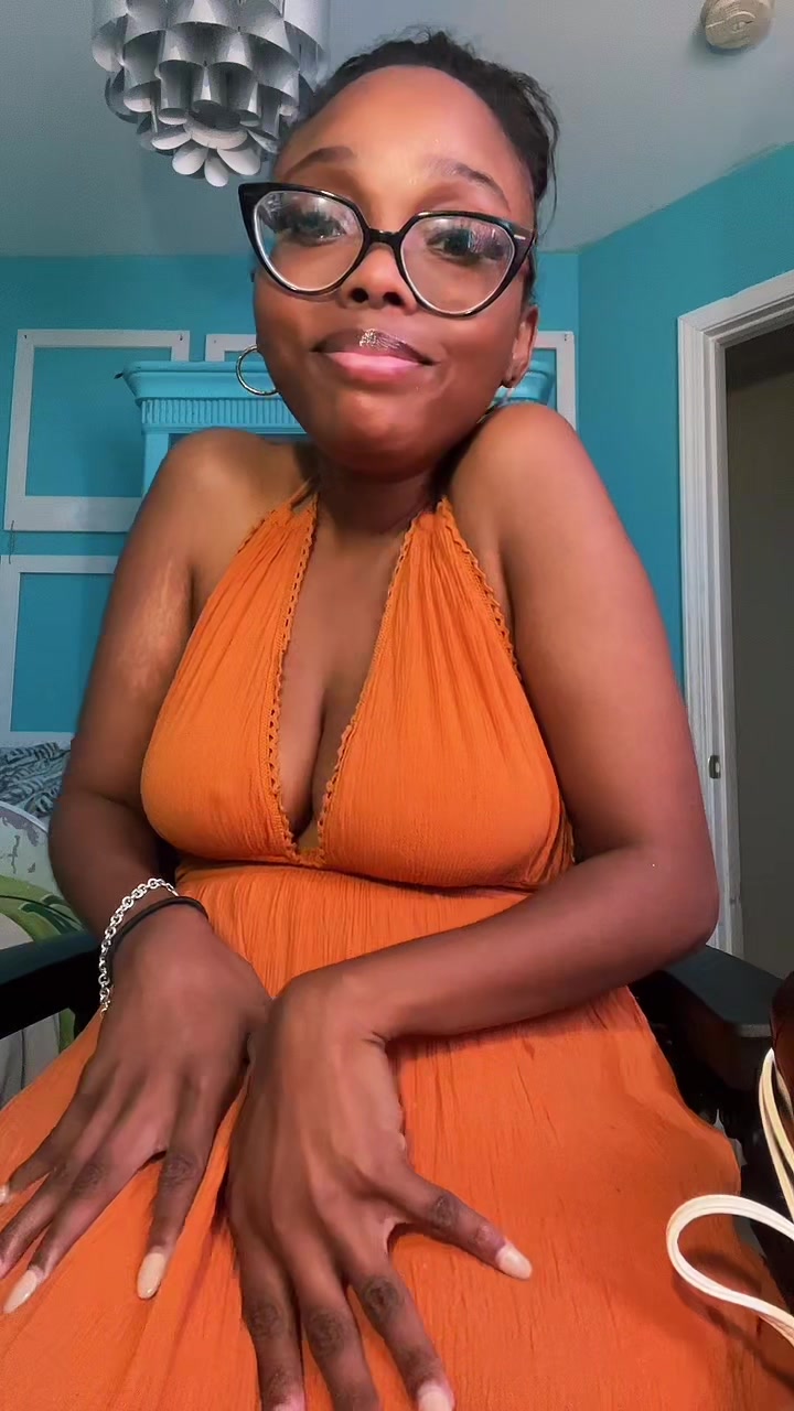 @Your Fav Disabled Hottie💋♿️