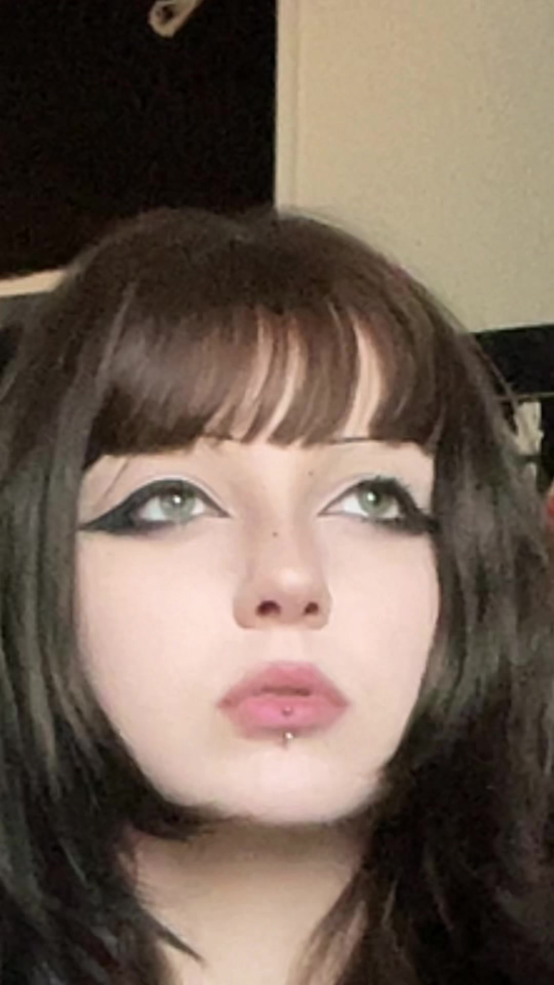 @HeyImYourFriend