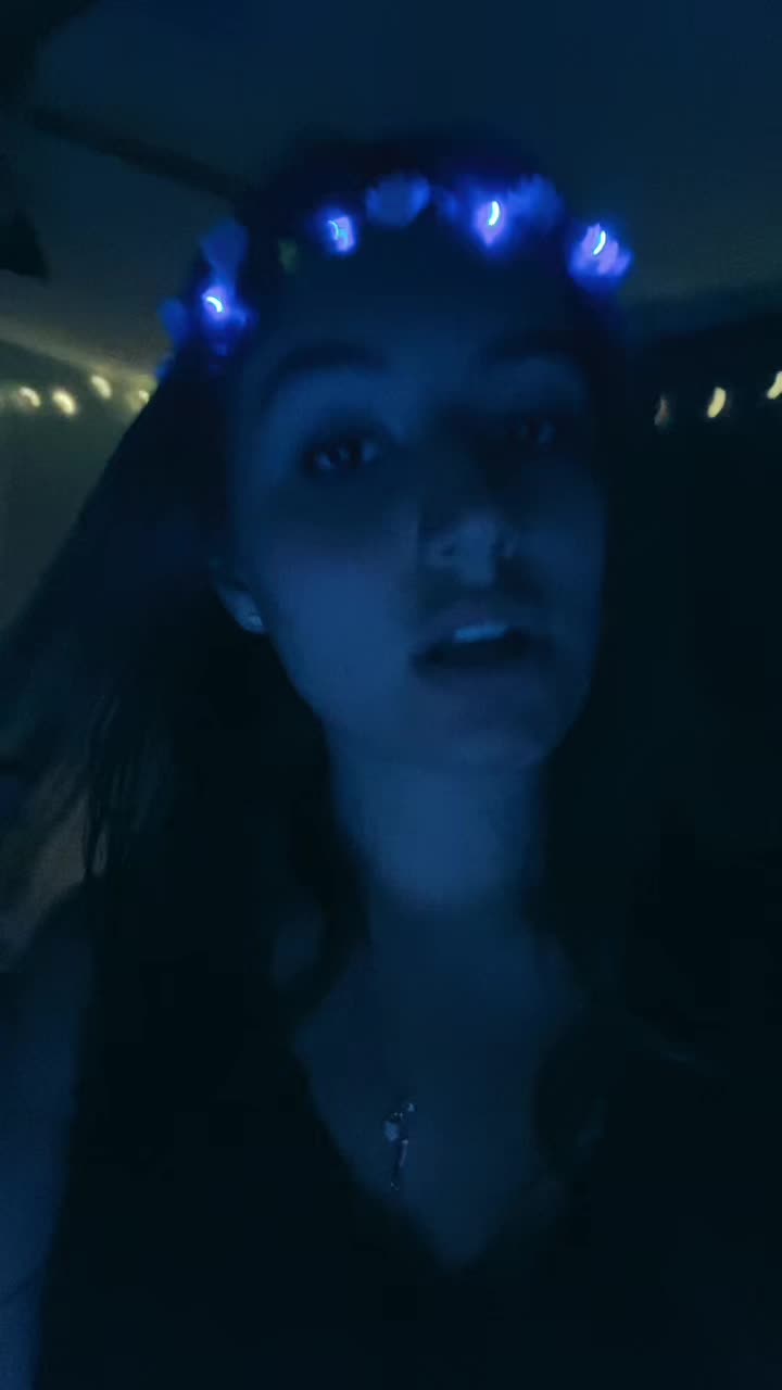 @Arianna Ballard