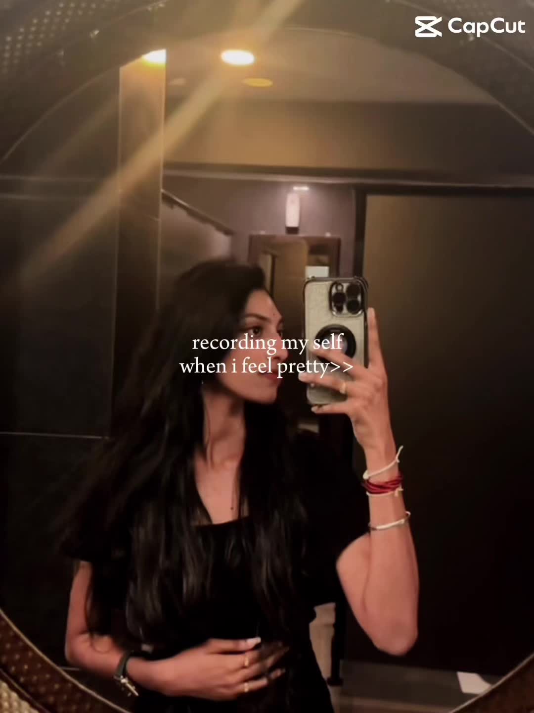 @𝓣>🖤