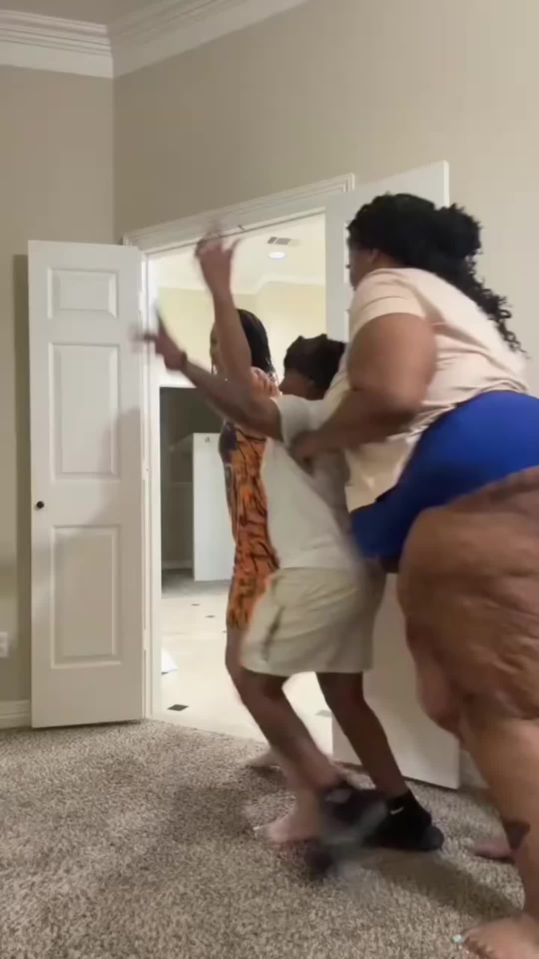 @calllmeboots