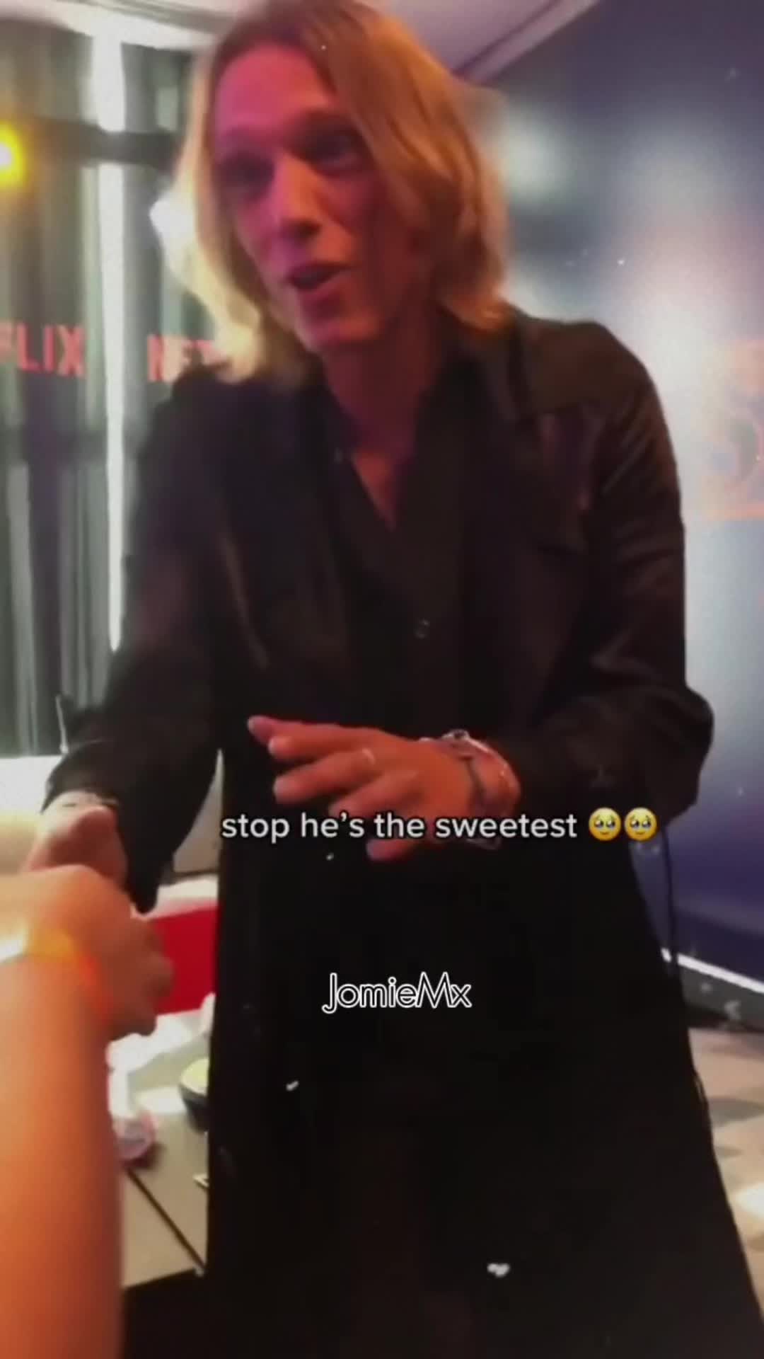 @JomieMx⋆˚✿˖&deg;