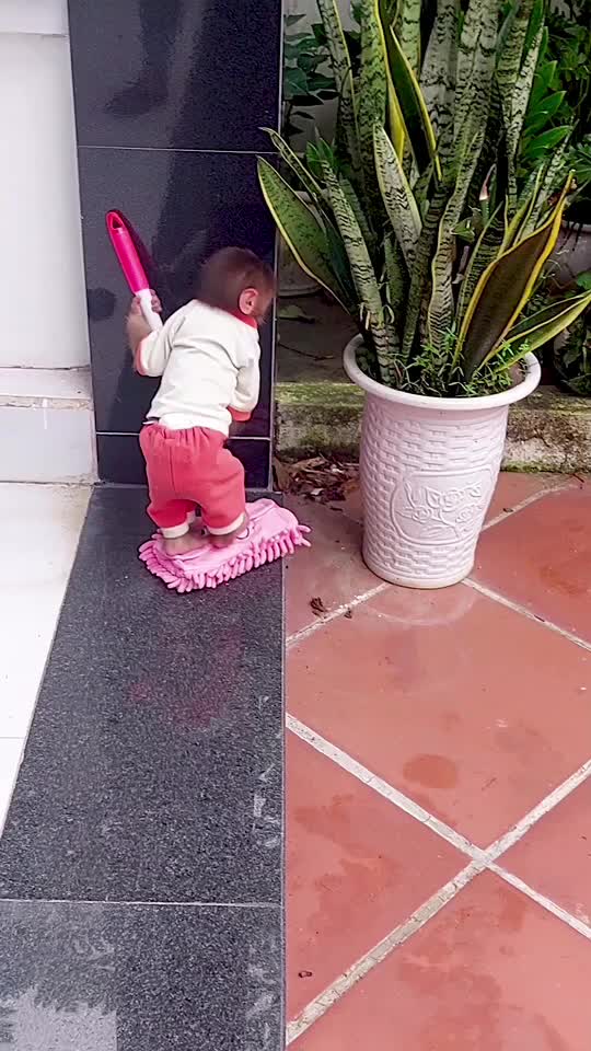 @Lilymonkey