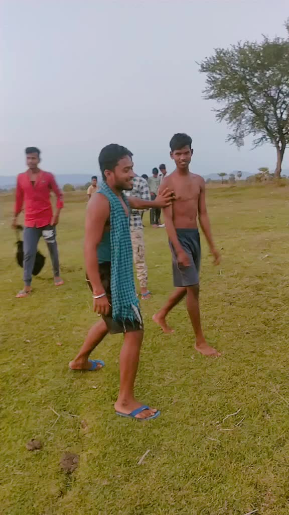 @Rakyi bhai