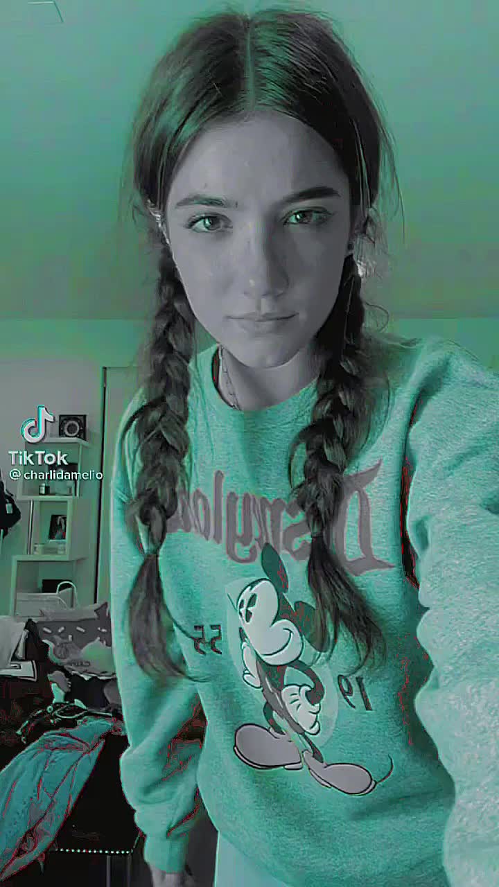 @• chelsey •