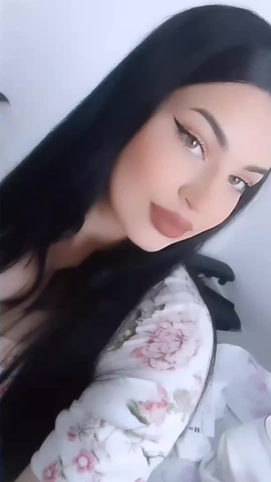 @Erikaa_erika