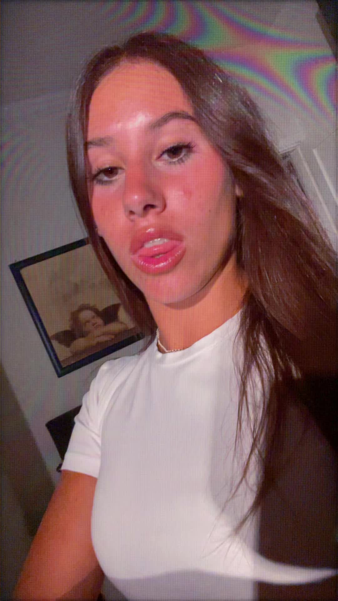 @siriaa