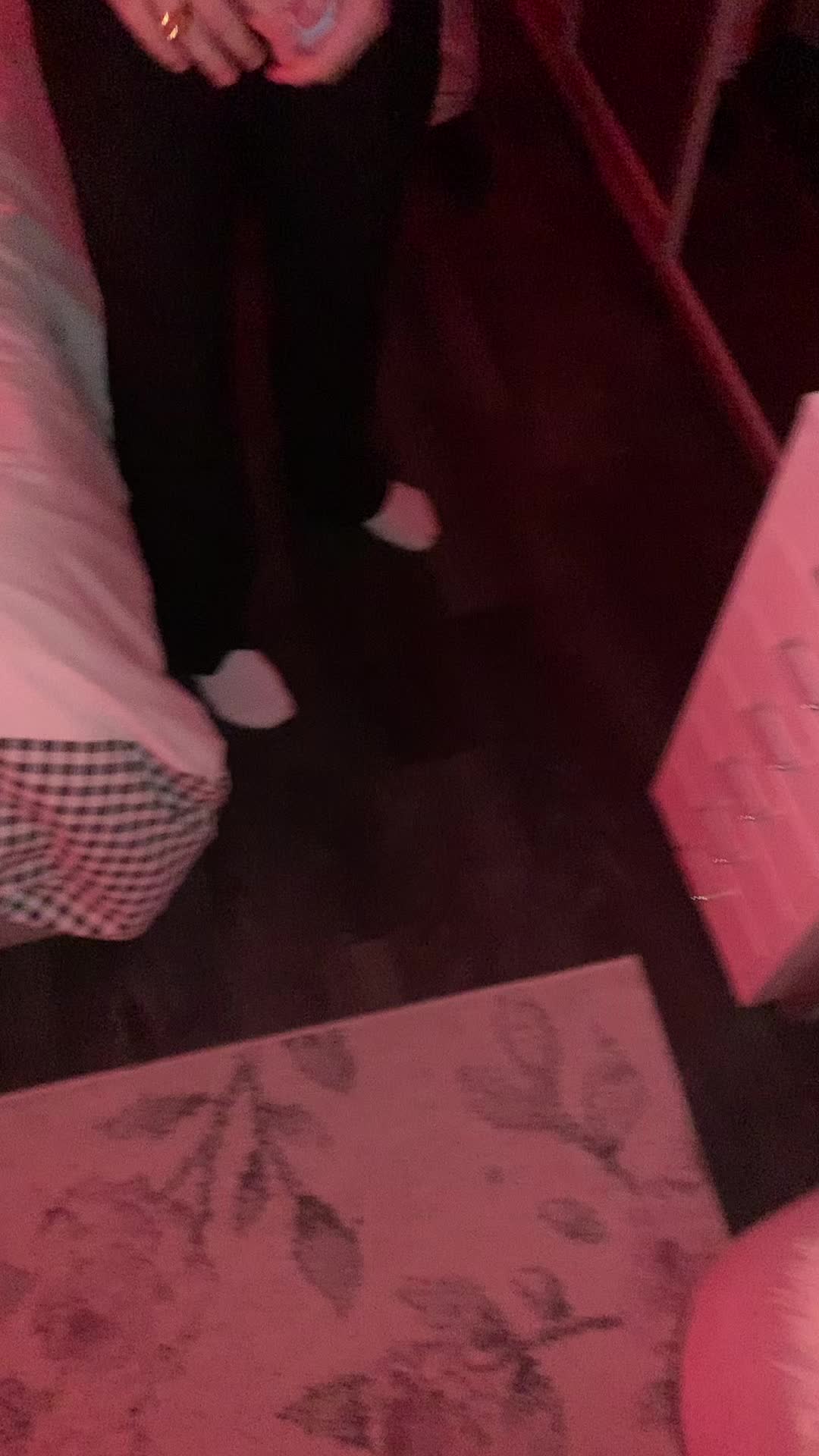 @Elvis🥂🥂