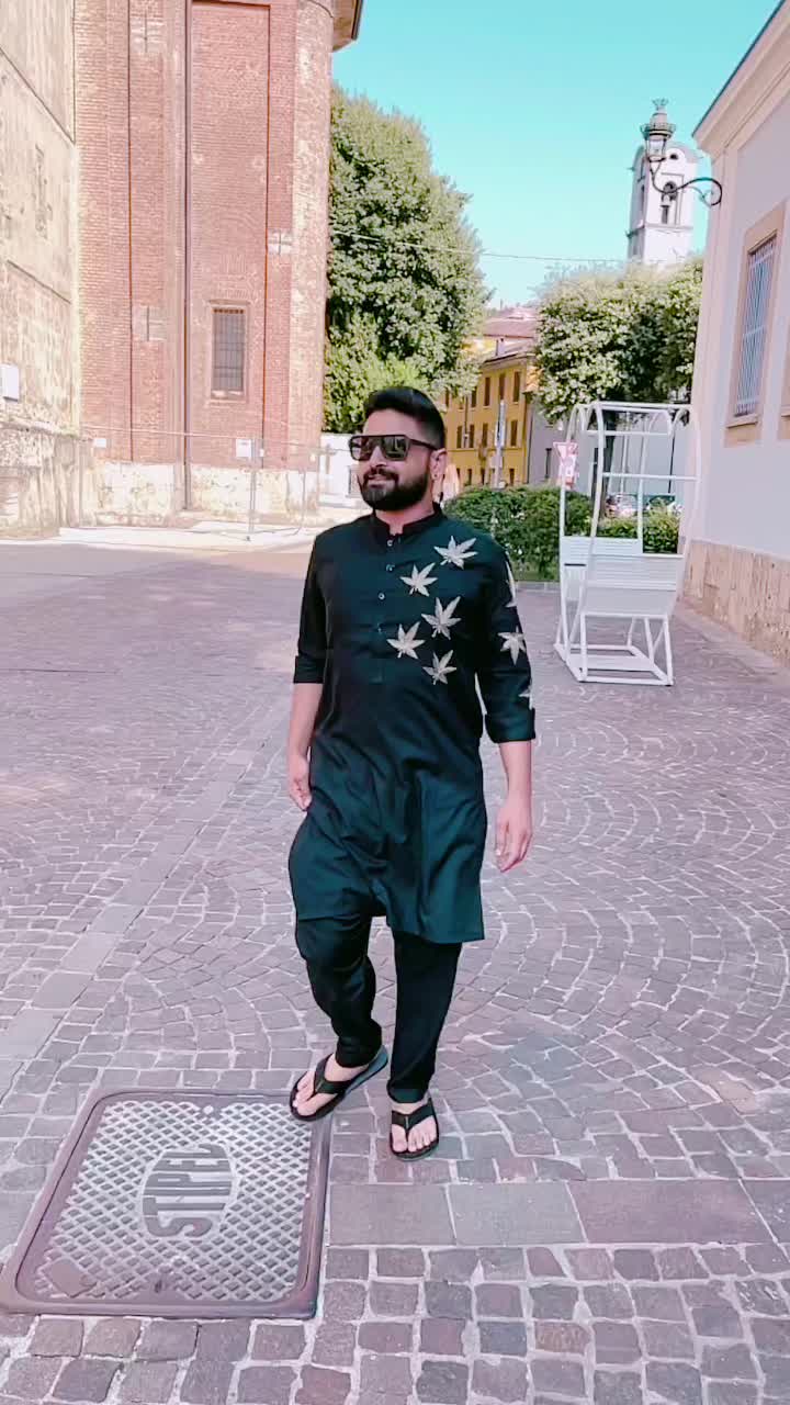 @Waqax_Malik