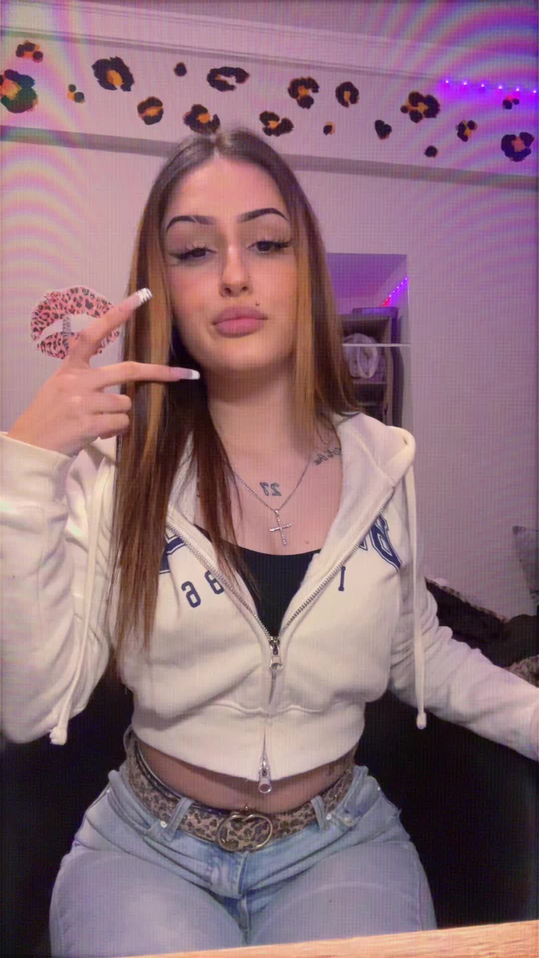 @👑