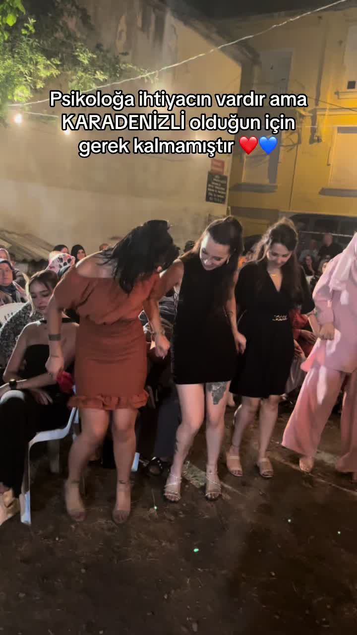 @Tugceyimm1