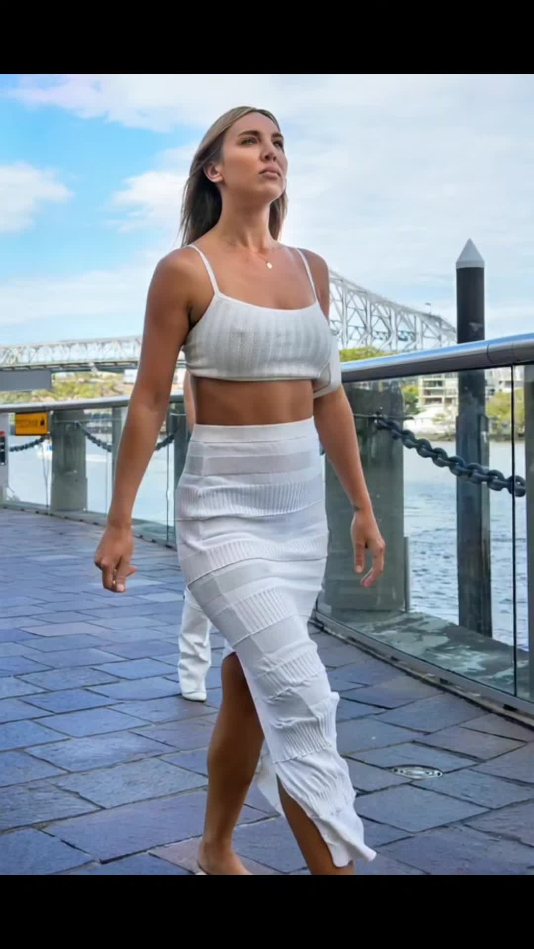 @leoon67