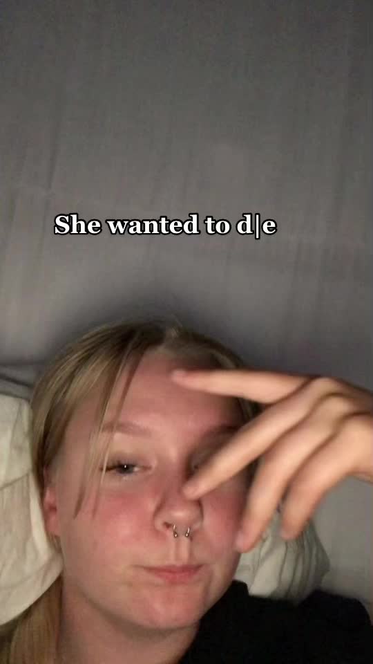 @Ewiee