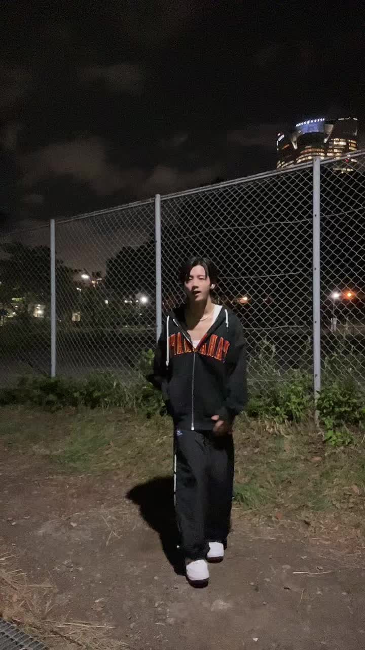 @🫵🏻🌳
