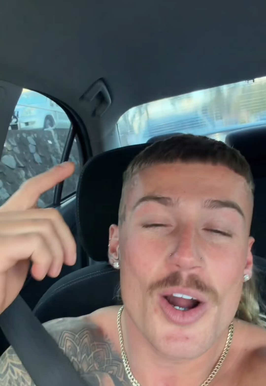 @Alex Milovanov