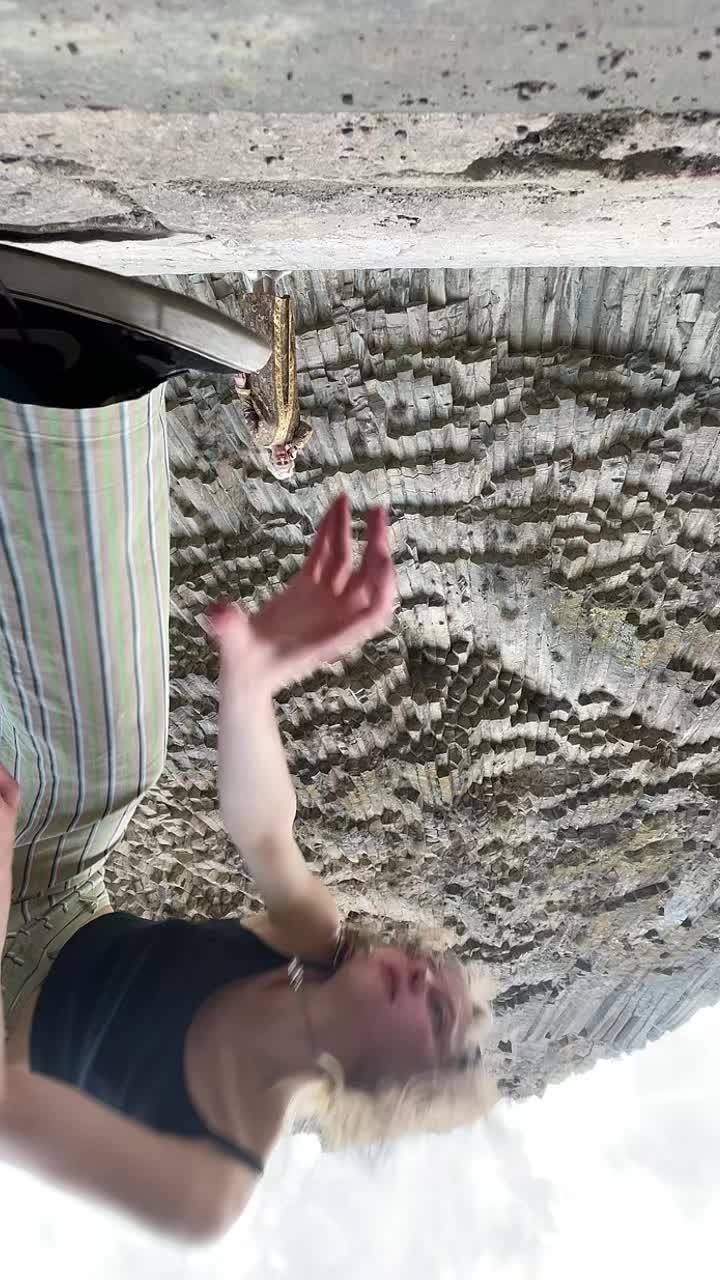 @kizzon
