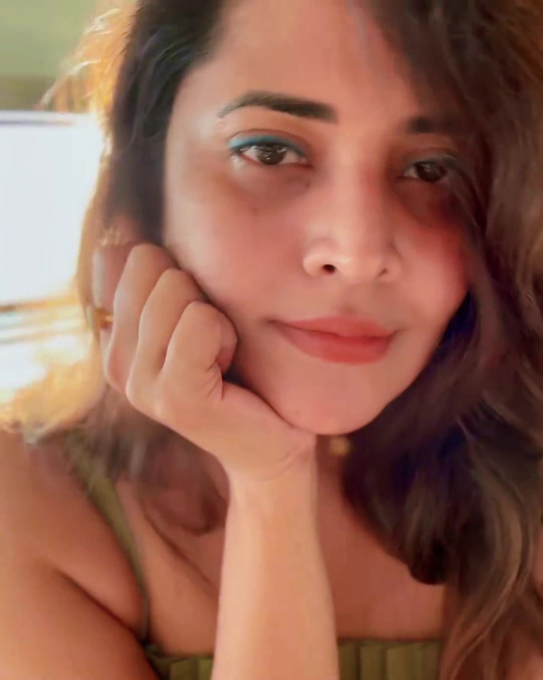 @ANASUYA 💚 😍