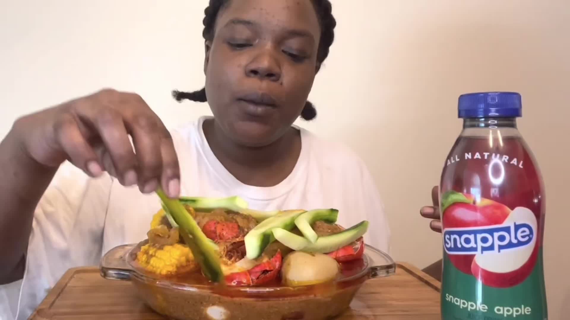 @mizzmukbangz