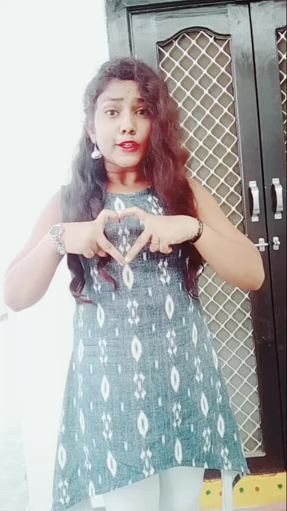 @👑LiTtle_QueEn👑