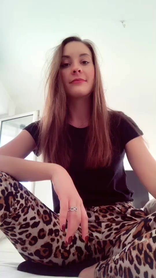 @mandykri_