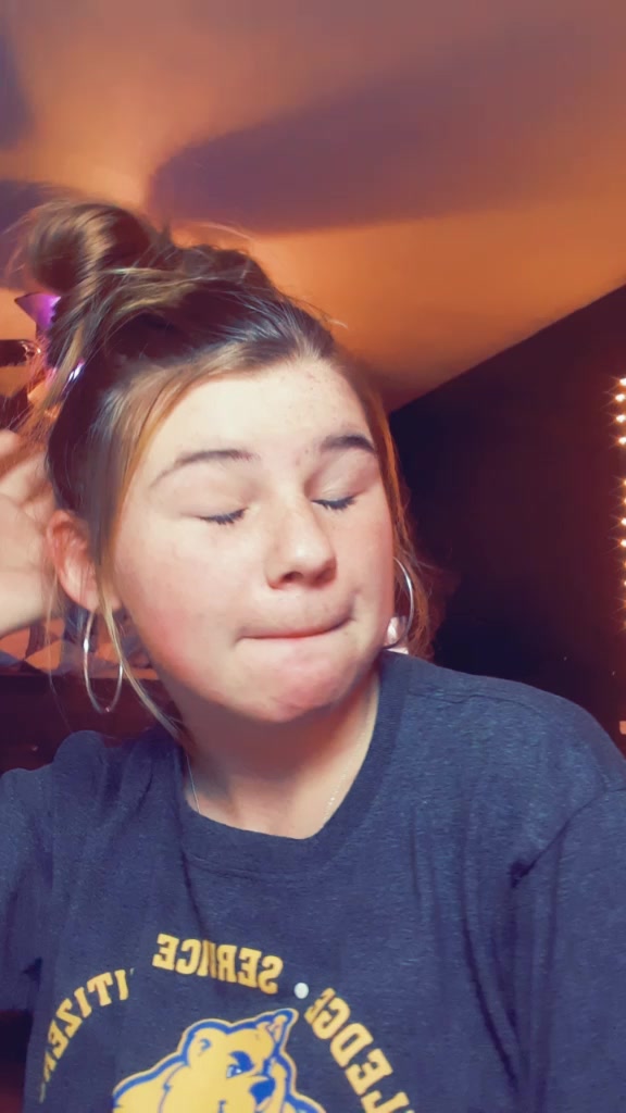 @alexzandriahensell