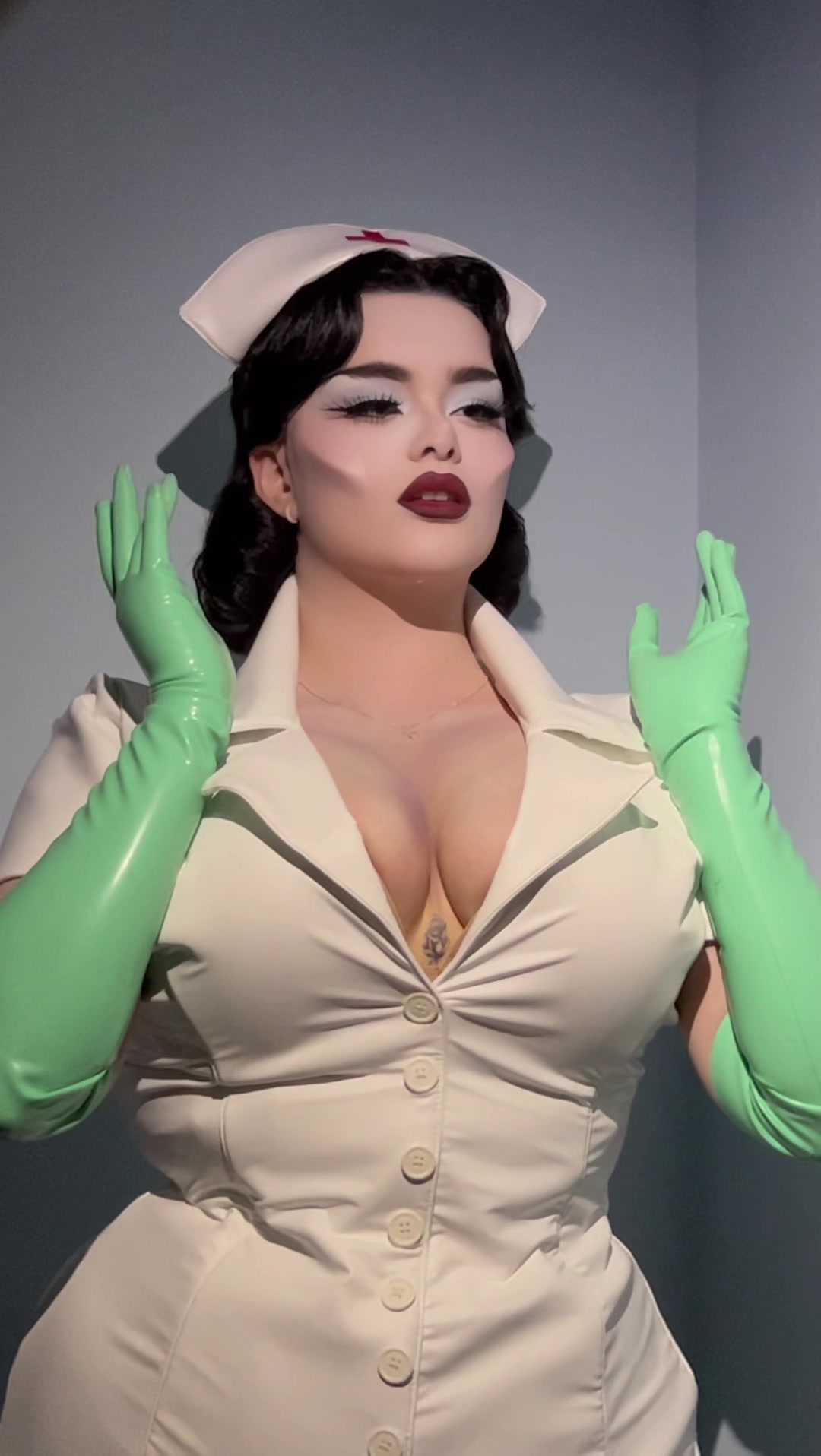 @allydoesmakeups