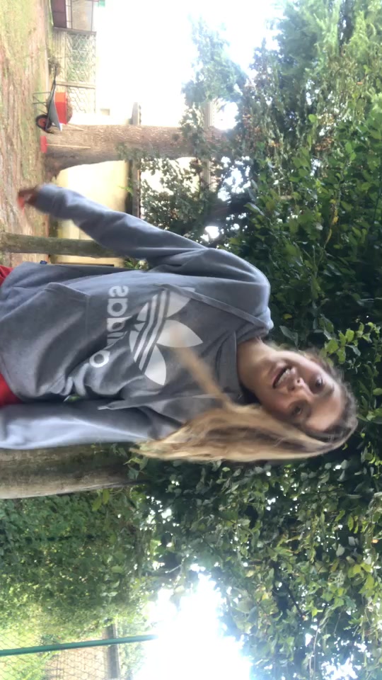 @deste👧🏼