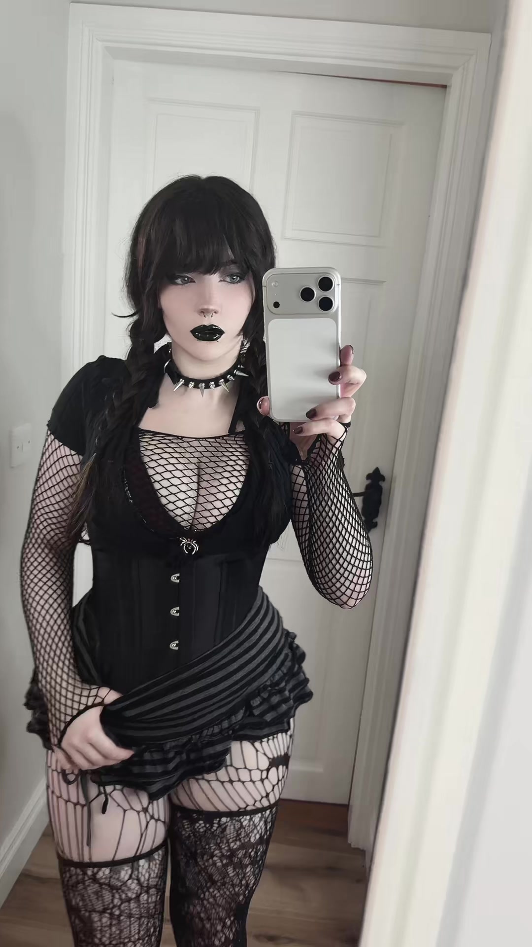 @cutiegothxo1