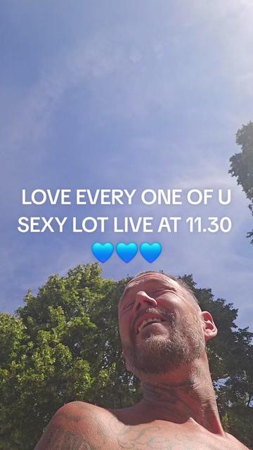 @Tel Davison LOVE ❤️