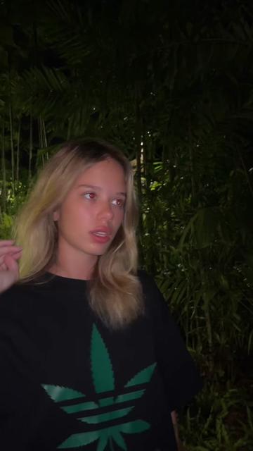 @𝖑𝖔𝖚𝖎𝖘𝖆